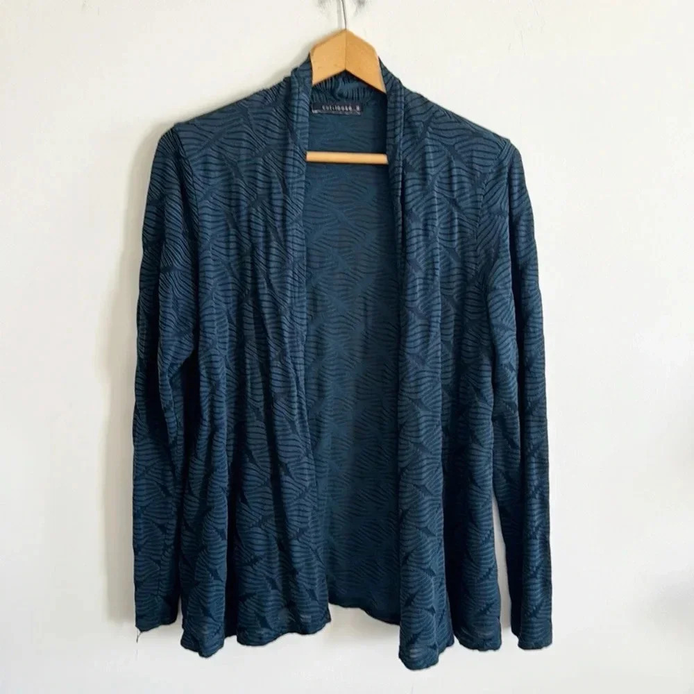 Cut loose made in USA teal blue and black stretchy open cardigan top size Med